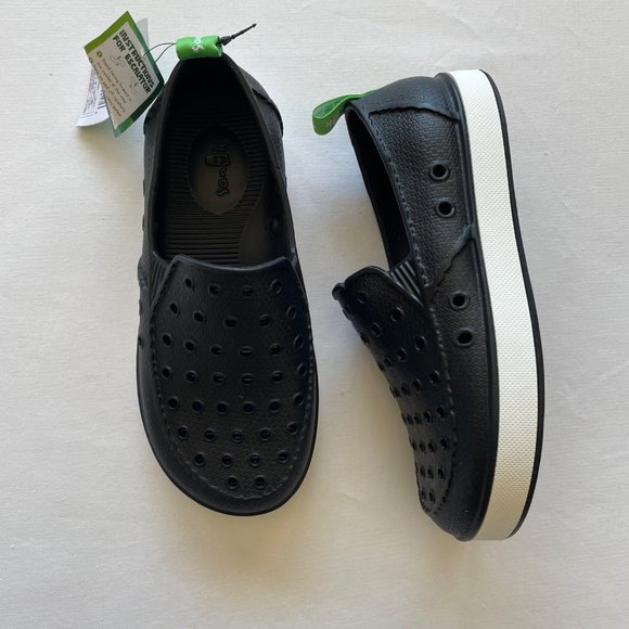 NEW Sanuk Lil Walker Black Water Shoes size 2 - Picture 2 of 10